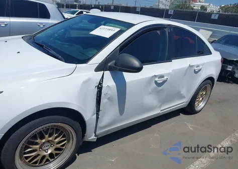 2014 Chevrolet Cruze Ls Manual z USA, uszkodzony, nr VIN 1G1PB5SG7E7340107